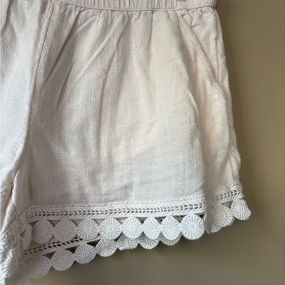Aerie White 100% Cotton Lace Trim Shorts M - Picture 3 of 6